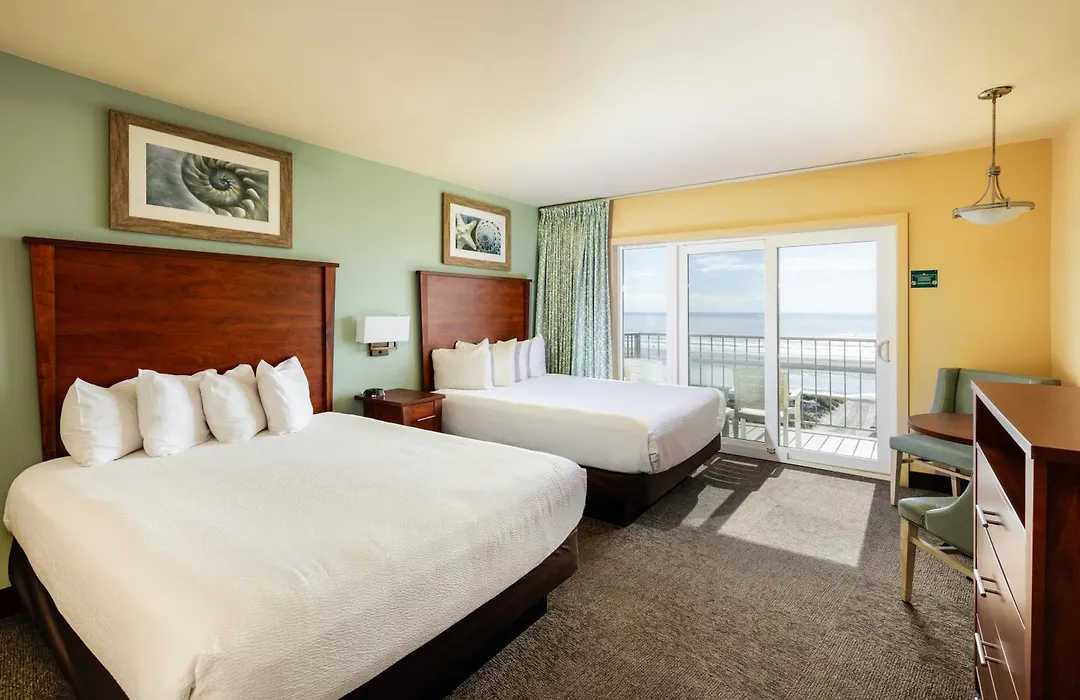 Reges Oceanfront Resort-1